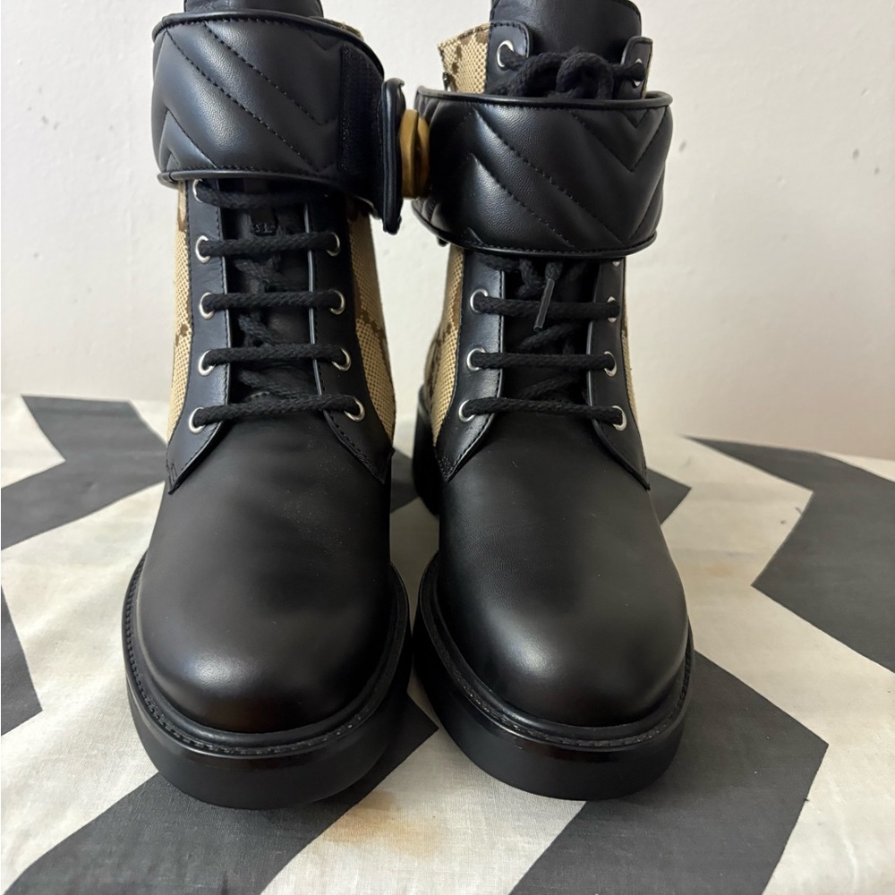 Gucci Green Box with Tan Dust Bag